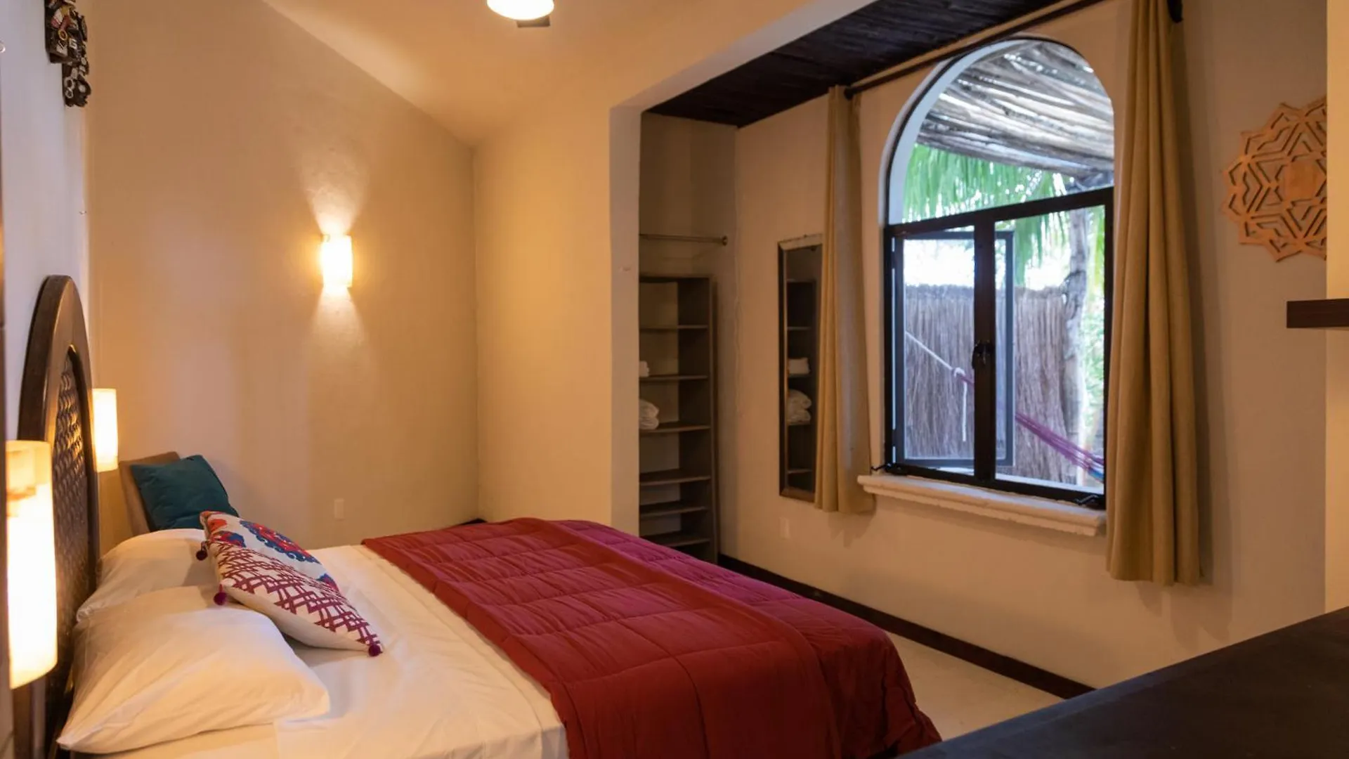 Lodge Mercedes Bacalar